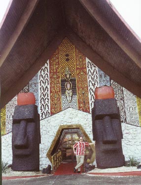 Tiki King with the Kahiki Moai